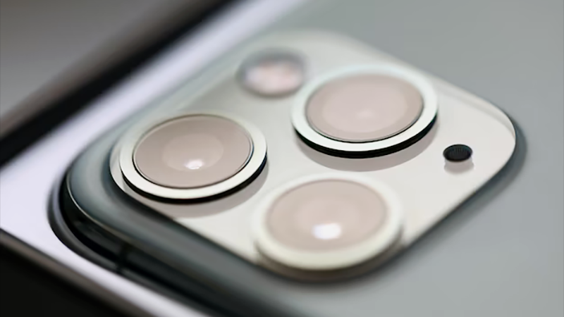 iPhone Periscope camera